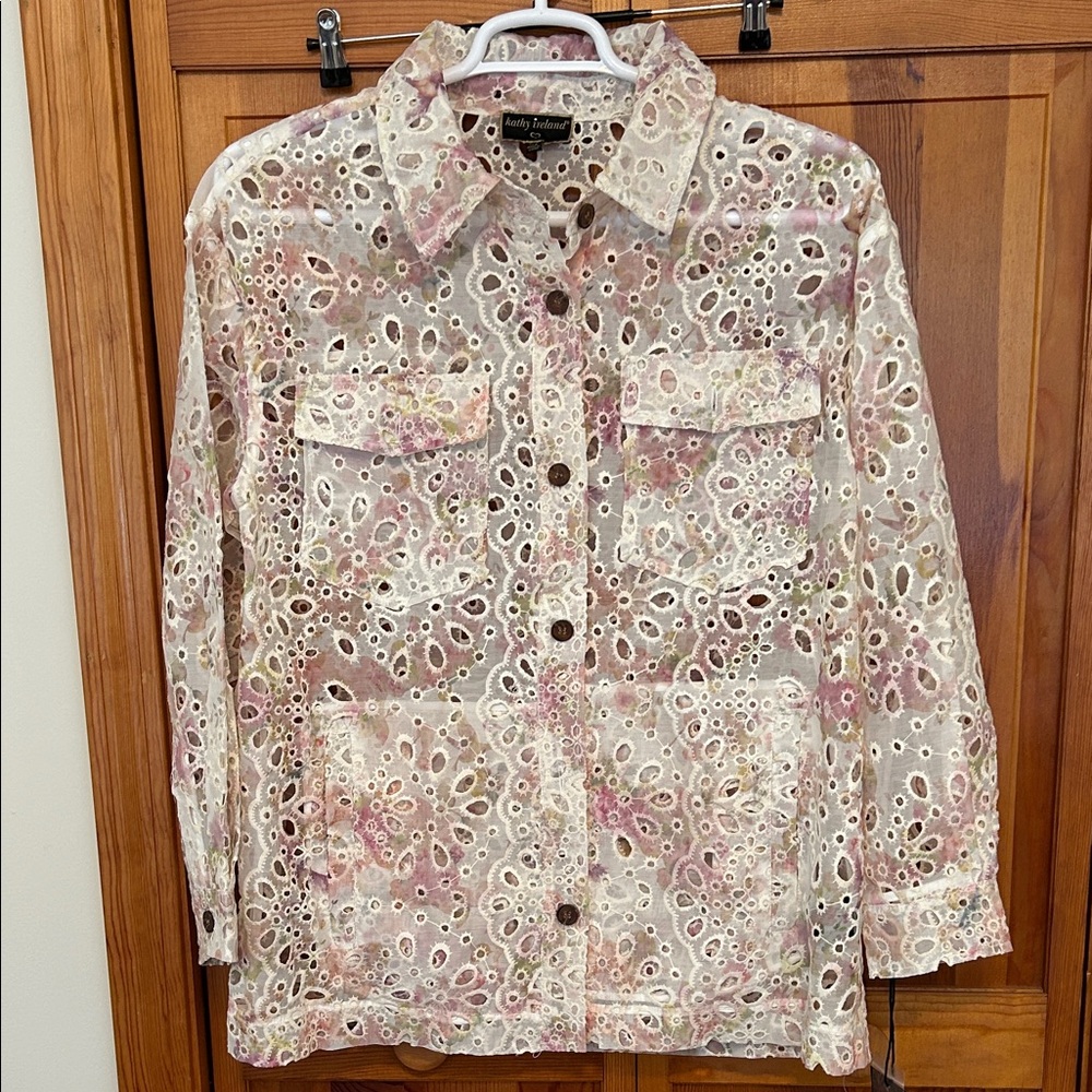 Kathy Ireland Cream Eyelet Floral Shirt Jacket NWT XL Lightweight Spring - Picture 2 of 13
